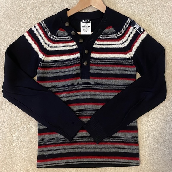 Dolce & Gabbana sweater, sz small - Picture 7 of 7